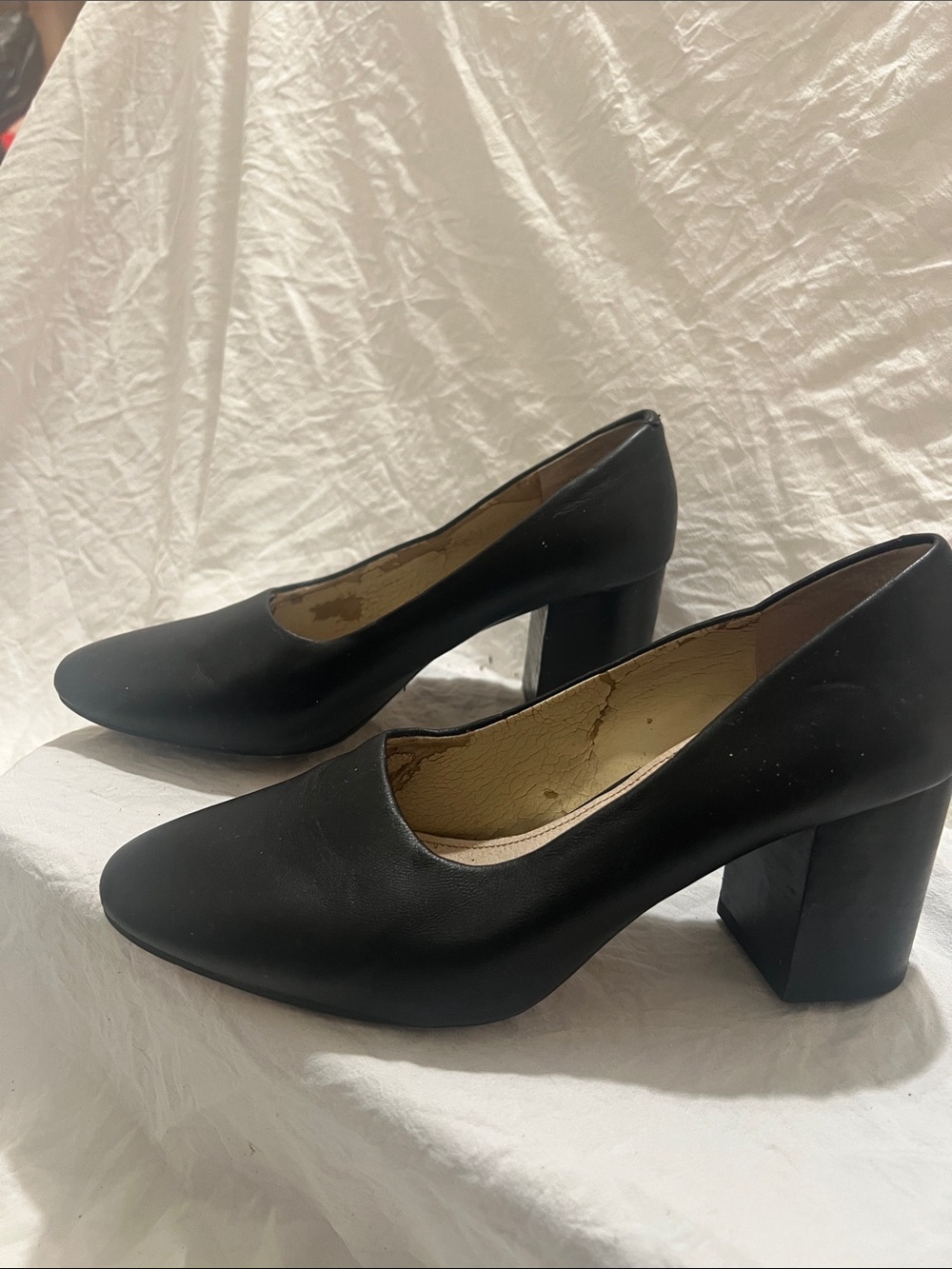 Louise et Cie Black Round-Toe Block Heel Pumps